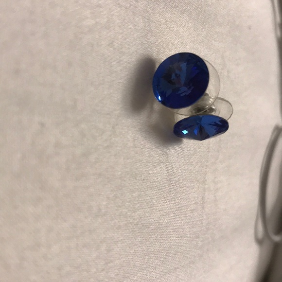 Blue earrings - Picture 2 of 2